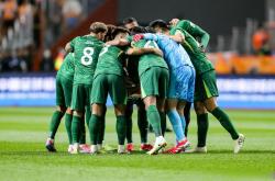 开云APP-国内赛事中球队表现出色，吸引目光