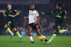 开云下载-关于阿森纳防线表现稳定，成功守住场面的信息