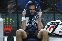 开云体育app-关于美国网球队碾压西班牙网球队，梅德韦杰夫绝境逆转的信息