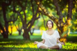 开云体育app-战术革命与点球艺术，若日尼奥如何成为利物浦制霸亚特兰大的隐形引擎