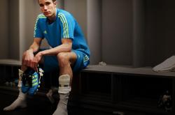 开云官方app入口-绝境莫兰特，勇士险胜新疆，无名小卒化身关键先生