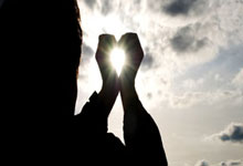 开云体育-骑士轻取雷霆，布伦森刷新纪录