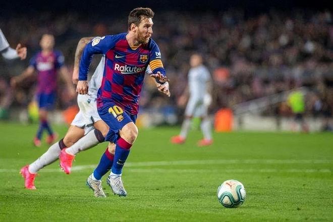 关于北美球员引领球队取得胜利，展示出色实力的信息