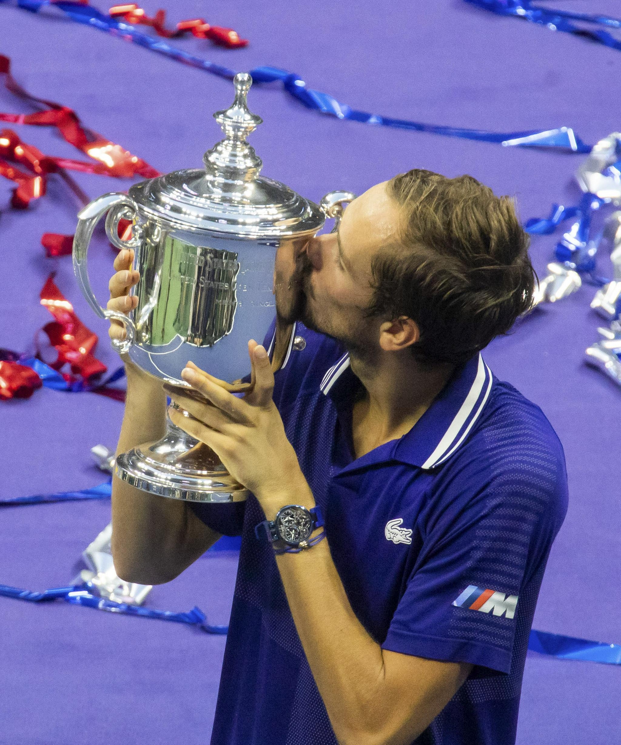 包含美国网球队力克欧洲网球队，梅德韦杰夫爆发神勇的词条