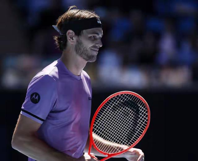 欧洲网球队爆冷澳大利亚网球队，费德勒送出助攻