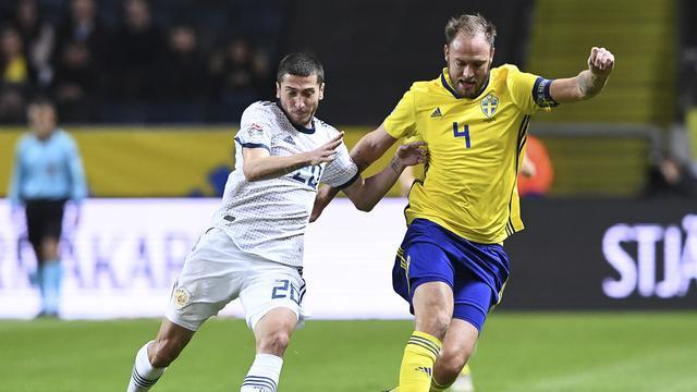 包含希腊战胜科索沃，小组积分榜稳定的词条