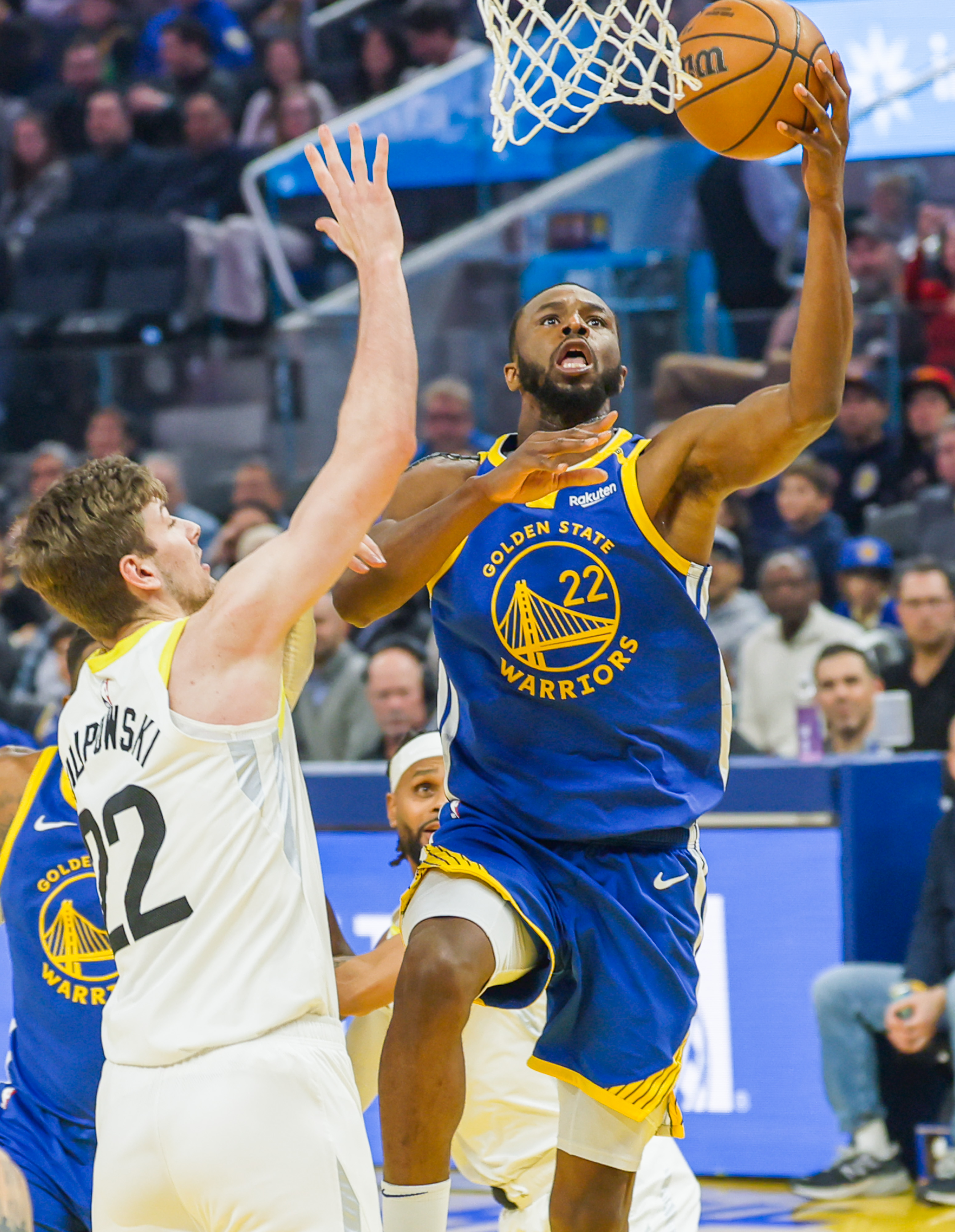 包含爵士胜鹈鹕，高效进攻团队篮板不敌的词条