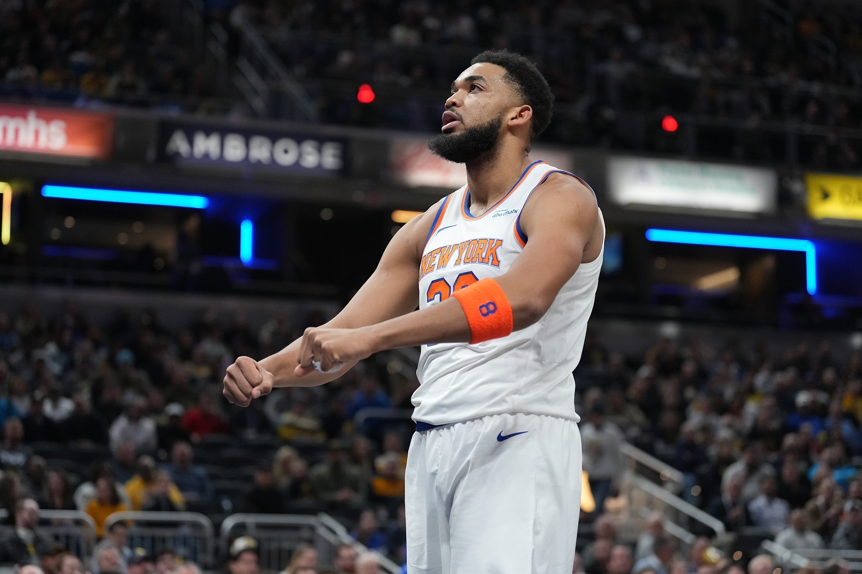 尼克斯球员接受训练积极备战下一场比赛的简单介绍