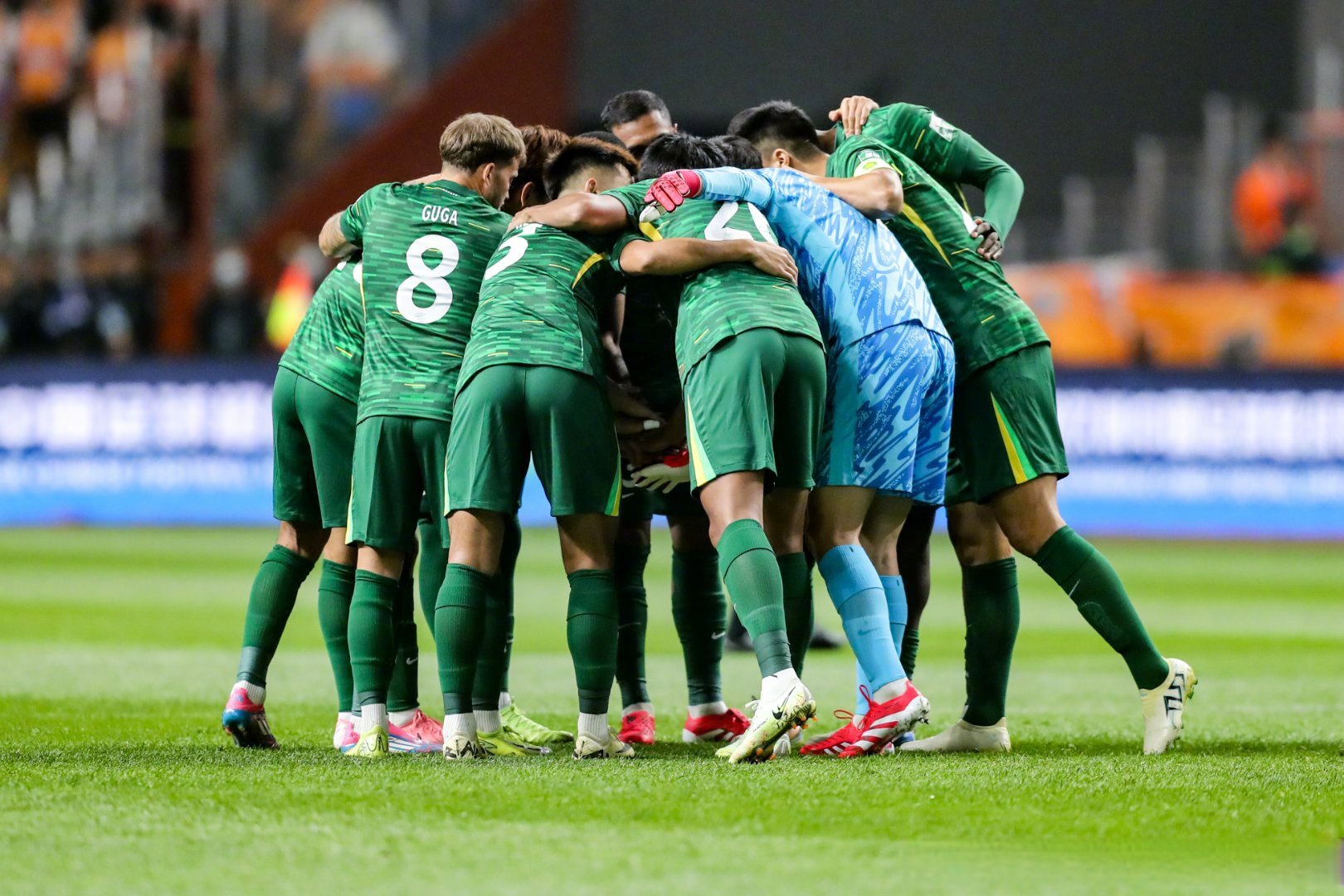 国内赛事中球队表现出色，吸引目光