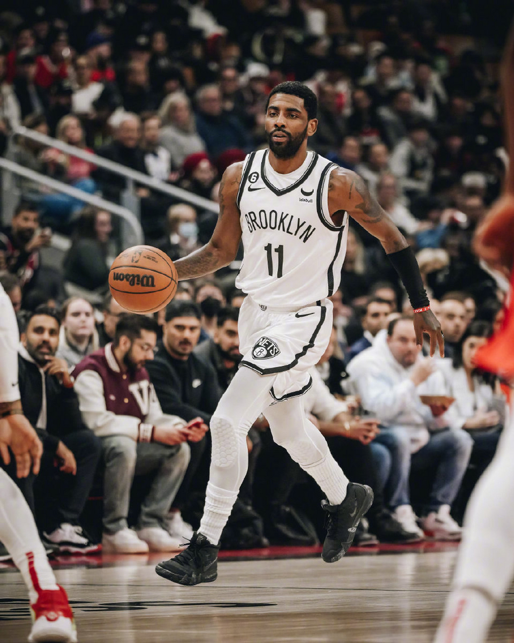 篮网B队绝地反击快船，巴恩斯高光表现的简单介绍