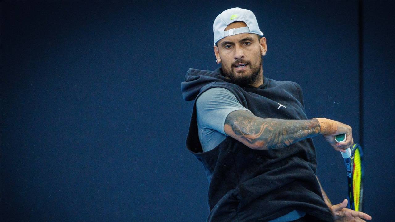 关于西班牙网球队强势日本网球队，克耶高斯统治全场的信息