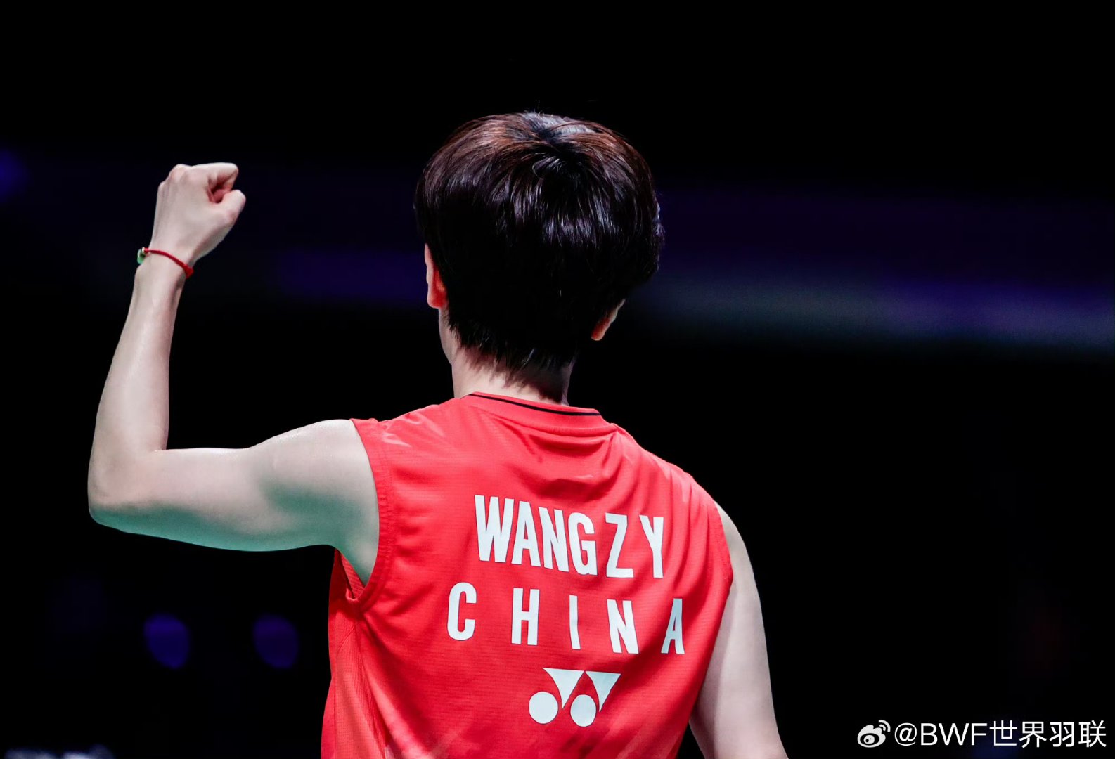 包含泰国羽毛球队轻取丹麦羽毛球队，林丹完成帽子戏法的词条