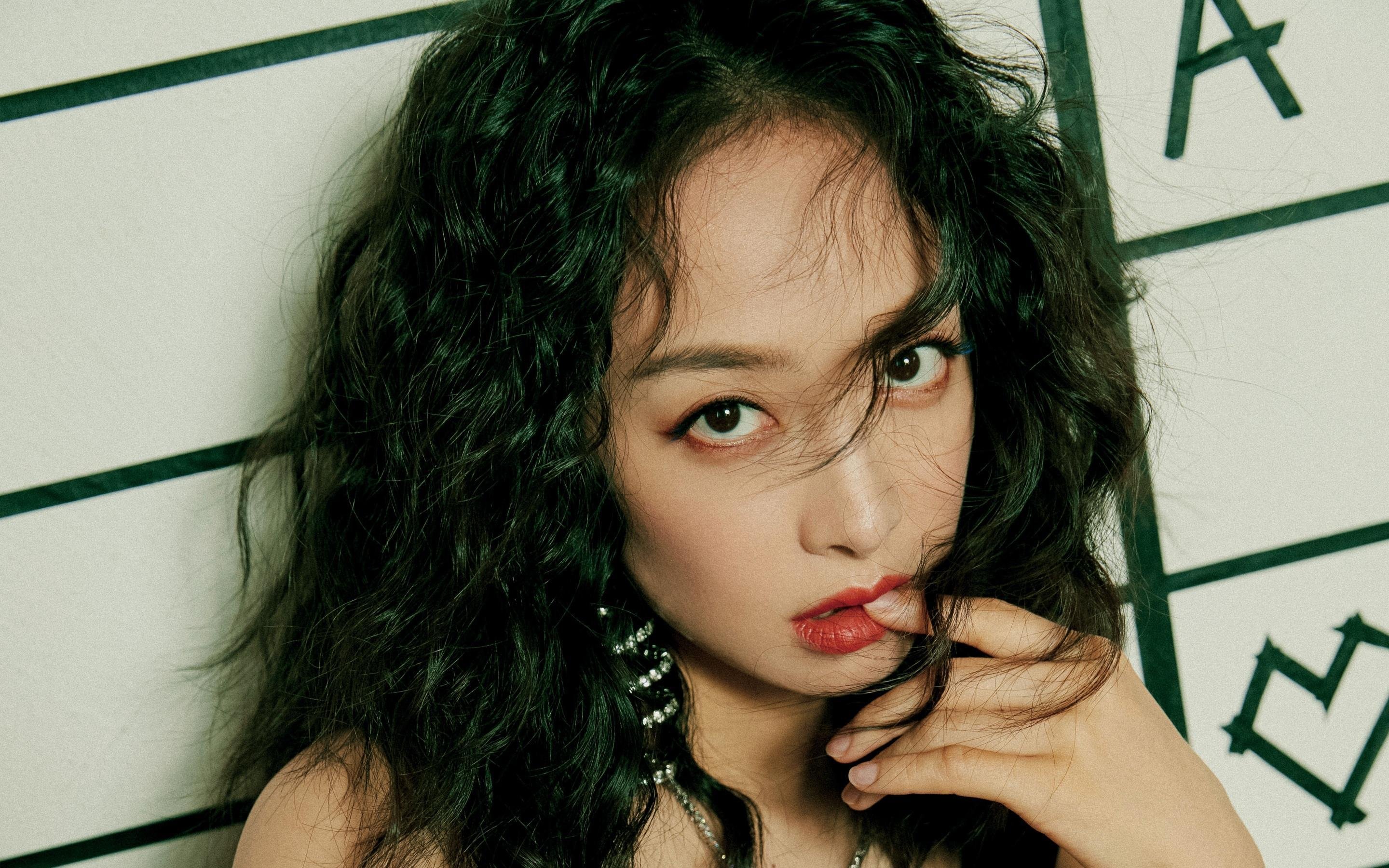 洪都拉斯速胜巴黎，马丁内利末节接管比赛，定义新一代篮球传奇