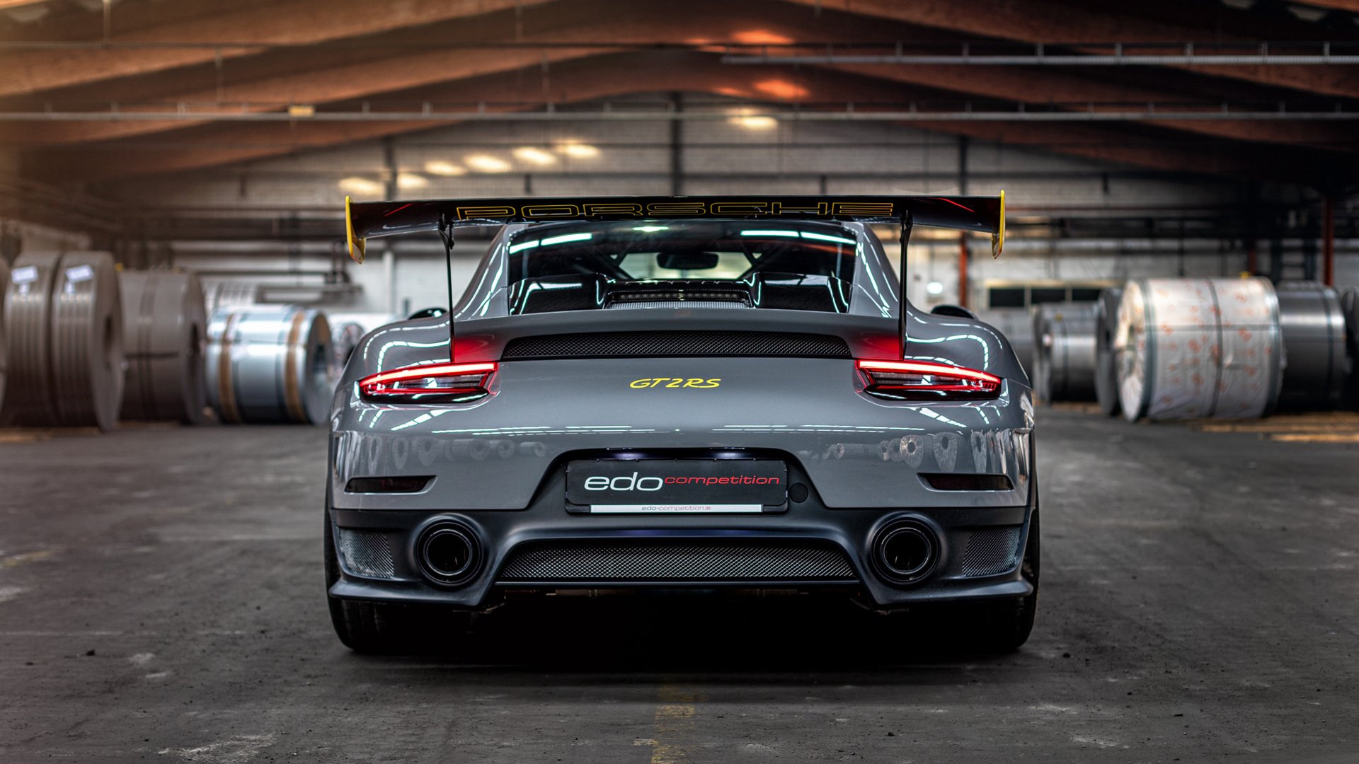 跨界传奇，从山西鏖战到英超争冠，布克的双线战场