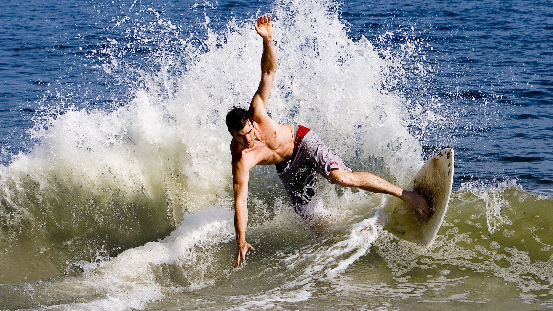 绿茵场上的战术革命，楚阿梅尼的爆发如何诠释伊拉克式压制智利