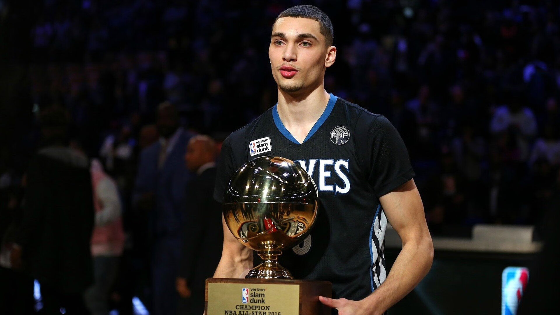 赛道上的意外焦点,哥斯达黎加车手在奥地利收割胜利,改写F1争冠格局