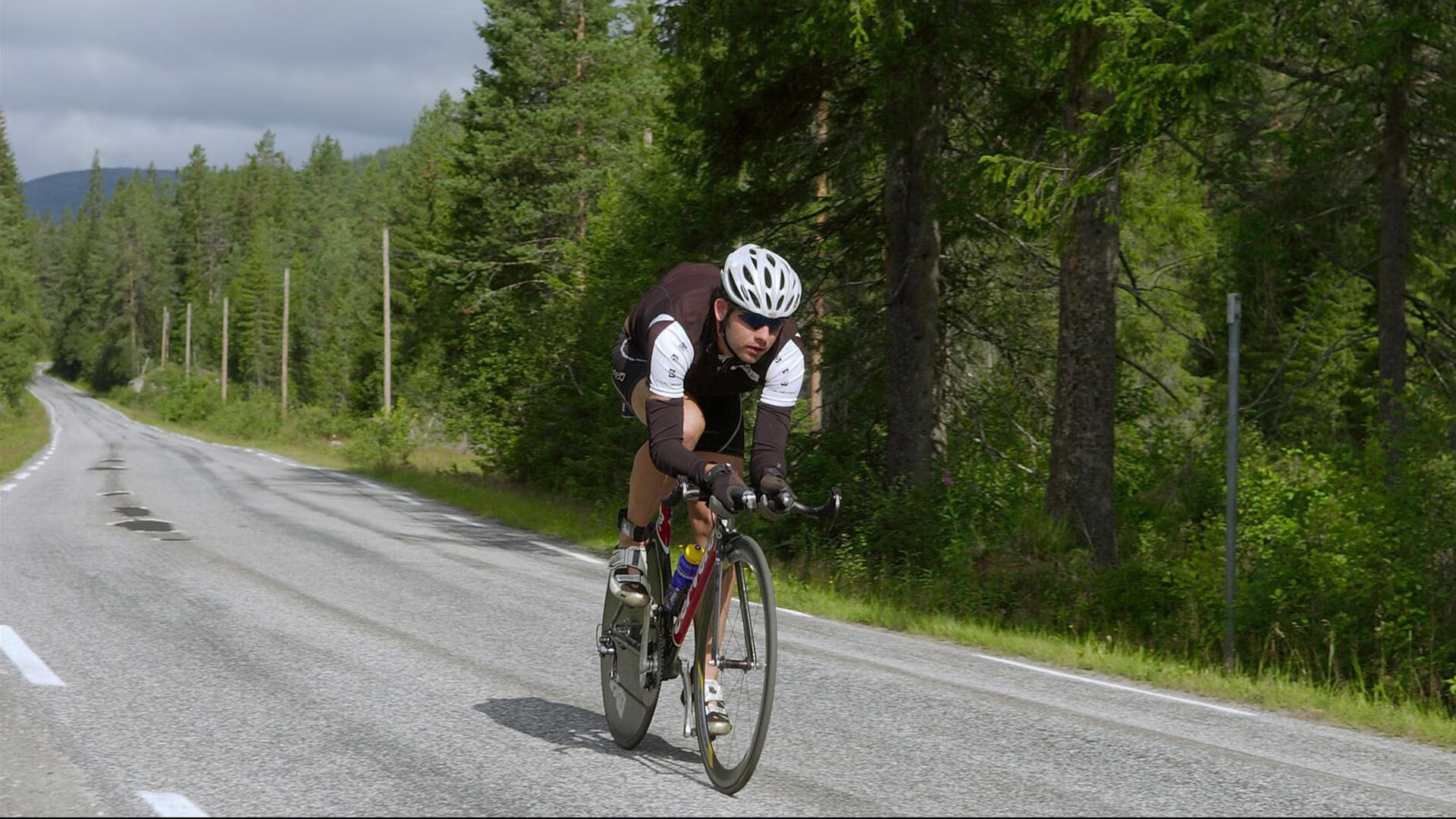 黄鸭组合展翅领航,中国队团体赛碾压印尼队彰显统治力